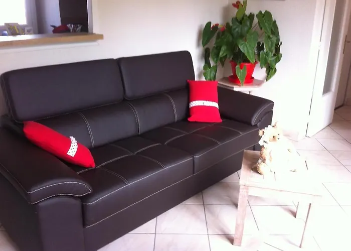 Chez Fifille Dans Parking Prive *